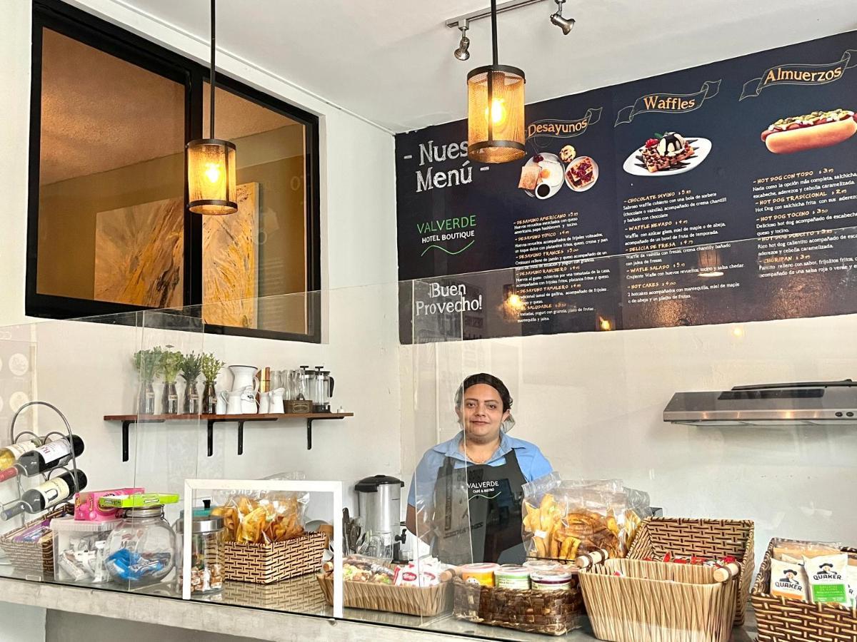 Hotel Boutique Valverde Santa Elena サンサルバドル エクステリア 写真