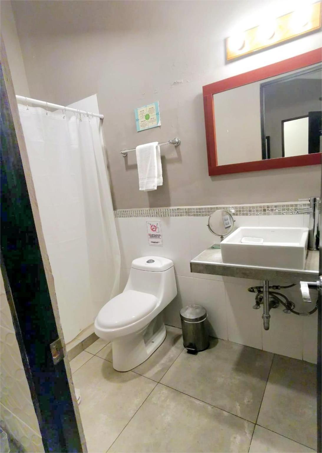 Hotel Boutique Valverde Santa Elena サンサルバドル エクステリア 写真