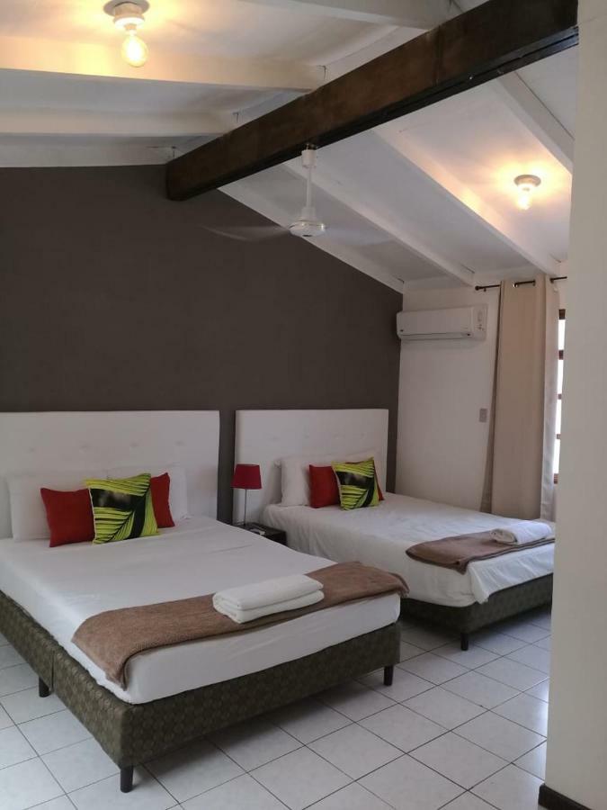 Hotel Boutique Valverde Santa Elena サンサルバドル エクステリア 写真
